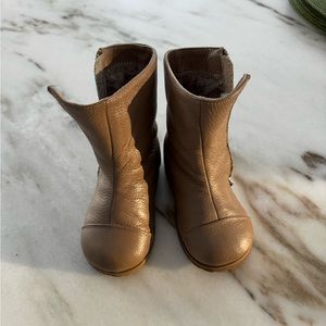 Age of Innocence shearling boots - size eu 22